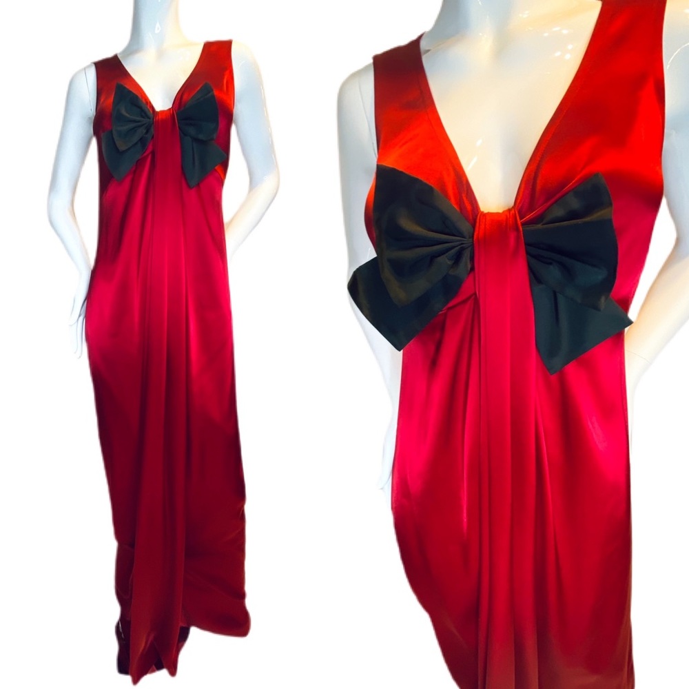 St. John NWT Red Liquid Satin Gown with Black Bow Front size 4